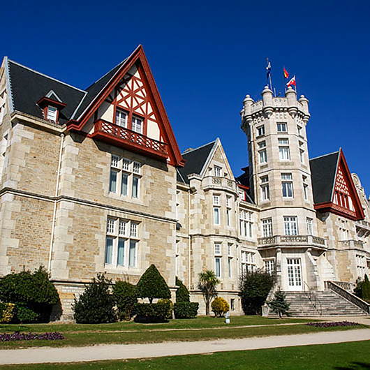 CEMFI organizes a summer course on Social Challenges: Aging, Gender, and Immigration at UIMP in Santander