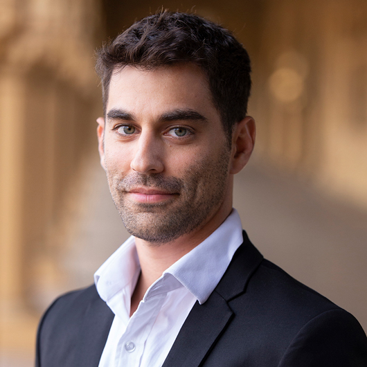 Tom Zohar has been selected as Juan de la Cierva Fellow.