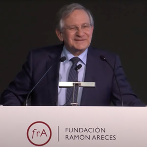 Rafael Repullo participates in a panel discussion on the Nobel Prize in Economics 2022 at Fundación Ramón Areces.